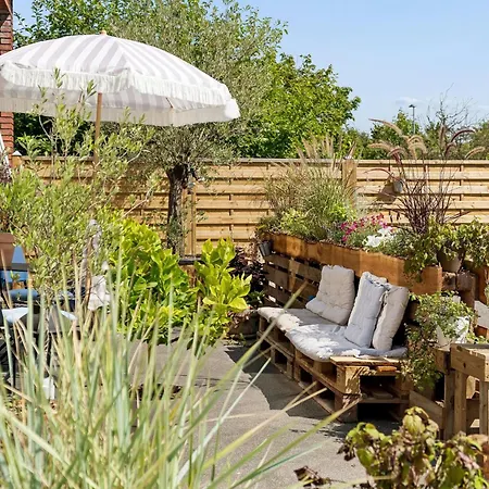 شقة Cozy With Bali-inspired Terrace سفينبورغ